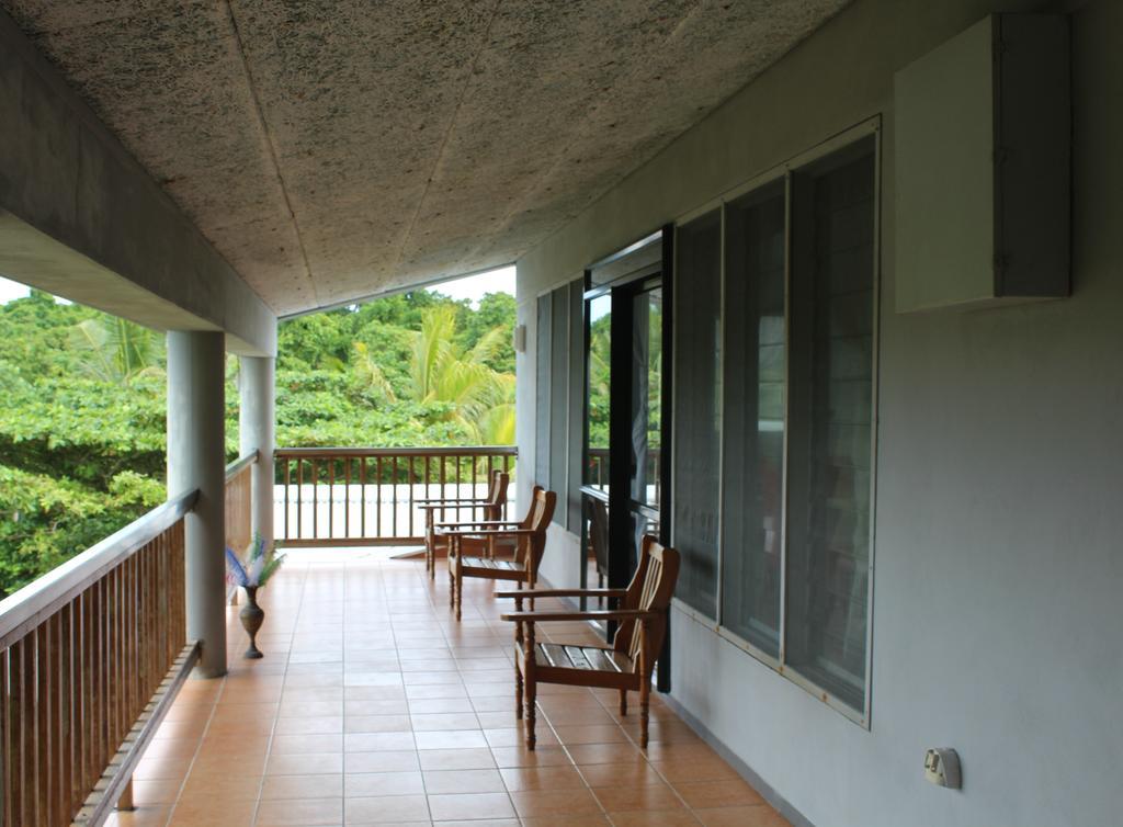 Lusia'S Lagoon Chalets Salelologa Екстер'єр фото