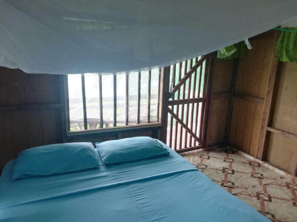 Lusia'S Lagoon Chalets Salelologa Екстер'єр фото